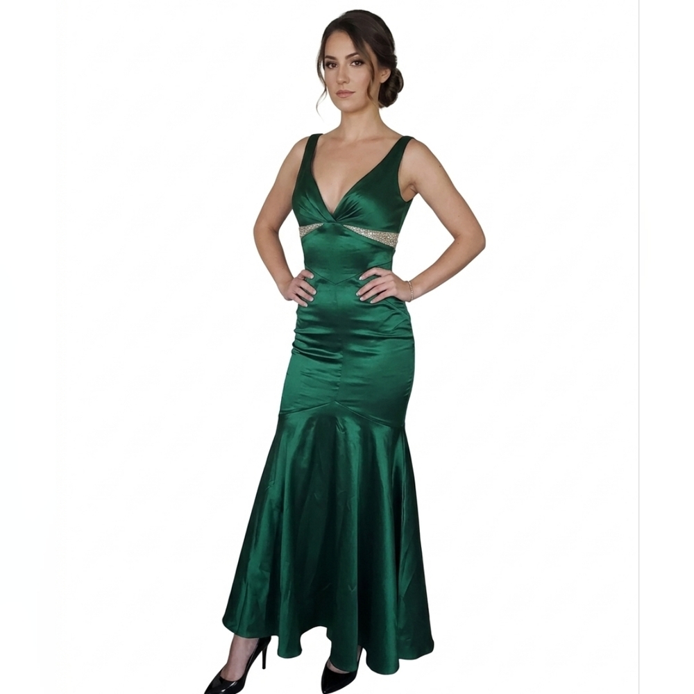 Xscape Made in the USA Hunter Green Elegant Satin Gown Size Zero